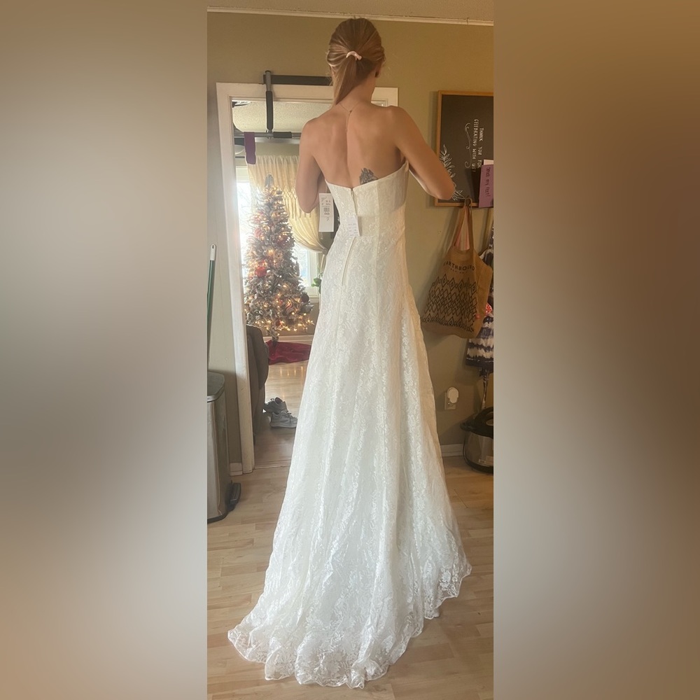 Ivory wedding dress - Picture 3 of 11